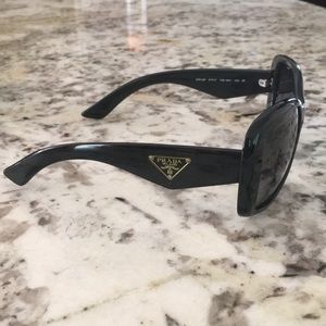 Prada sunglasses PR 32PS